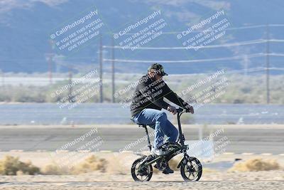 media/Dec-04-2025-Racers Edge (Thu) [[5ebc9f124d]]/1-Track Walk/